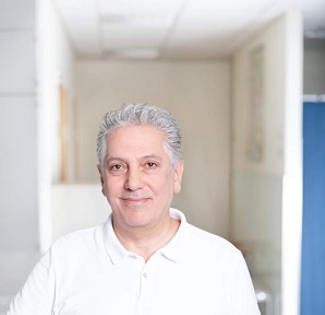 Dr. Hendrik Issaian